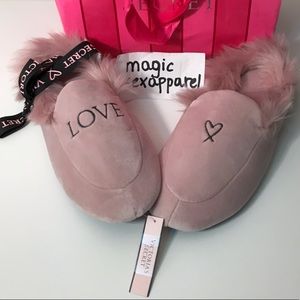 VS M FUR EMBROIDERY SLIPPERS LOGO HEART LOVE SOFT